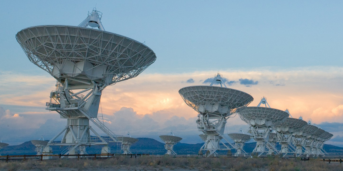 Panoramica del Very Large Array. Crediti NRAO