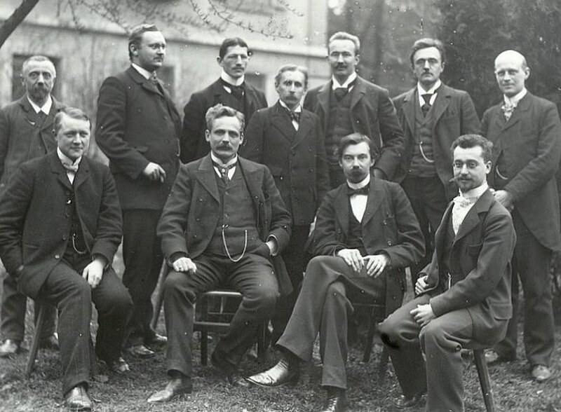 Wien con i colleghi dell'Institute of Physics all'Università di Wurzburg. Crediti Uniarchiv Wurzburg